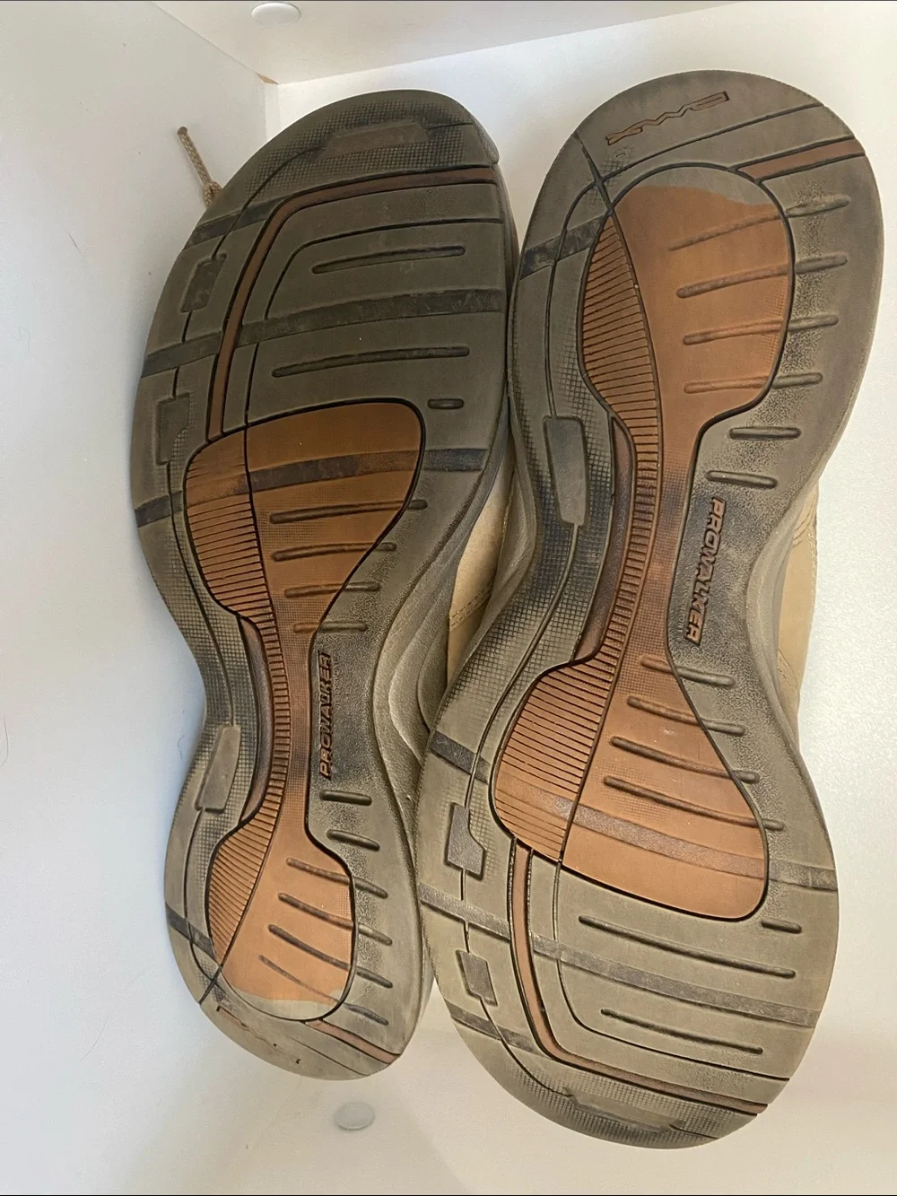 Men's ROCKPORT PROWALKER Size 10 1/2  Lace-Up Sneakers in Tan with Brown Accents
